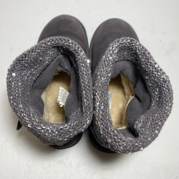 UGG Australia Cambridge Boots Womens Grey Suede Metallic Belted Size 8 - Picture 5 of 15